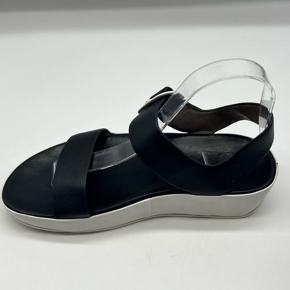 FitFLop - Bon Black Leather Adjustable Strappy Comfortable Wedge Size 7 - Picture 7 of 13